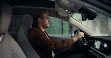« Passez en mode silence » : DS Automobiles lance la campagne publicitaire du nouveau DS N°7 au rythme de Björk